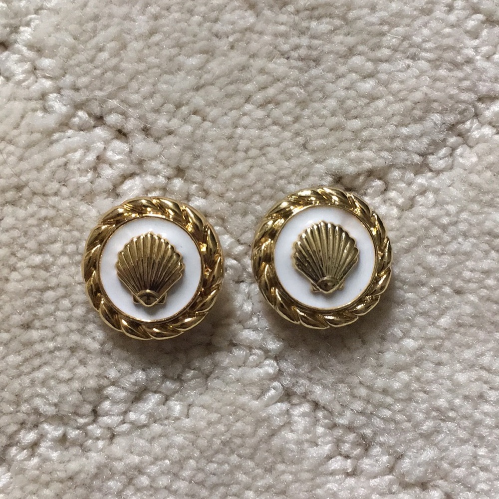 NWOT Lilly Earrings
